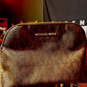 Brown Micheal Kors purse
